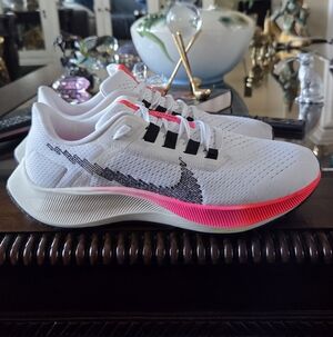 Nike Air Zoom Pegasus 38 Women's White and Pink Running Shoes